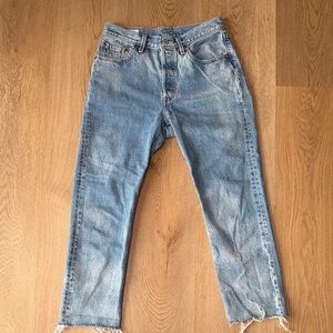 Levi’s 501 Light Wash 27x26